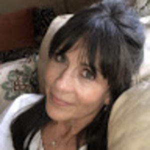 Meet your Posher, Leslie